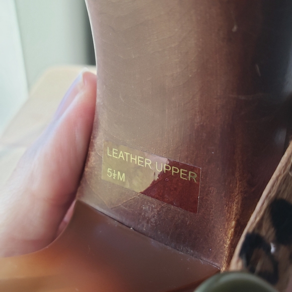 SOLD Betsey Johnson T Strap Calf Hair Leopard Pump with Rhinestones and Wood 5.5 - Picture 7 of 13